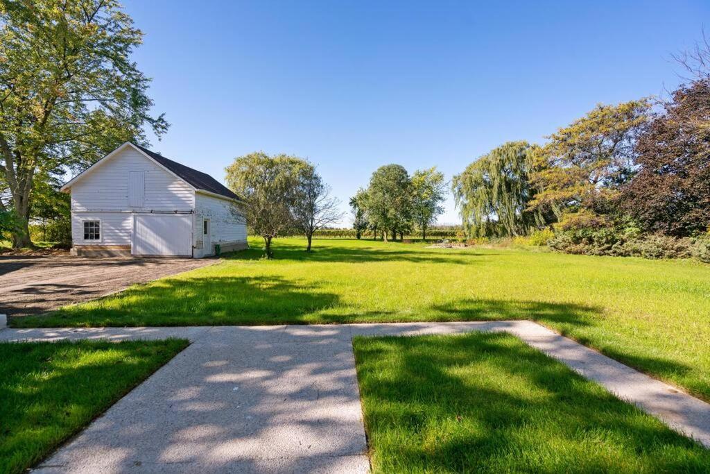 Villa Waterfront Niagara-On-The-Lake Farmhouse On A Vineyard Exterior foto